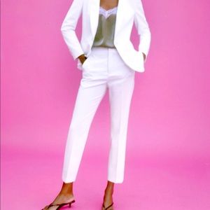 Zara mid rise cigarrete pants in color cream